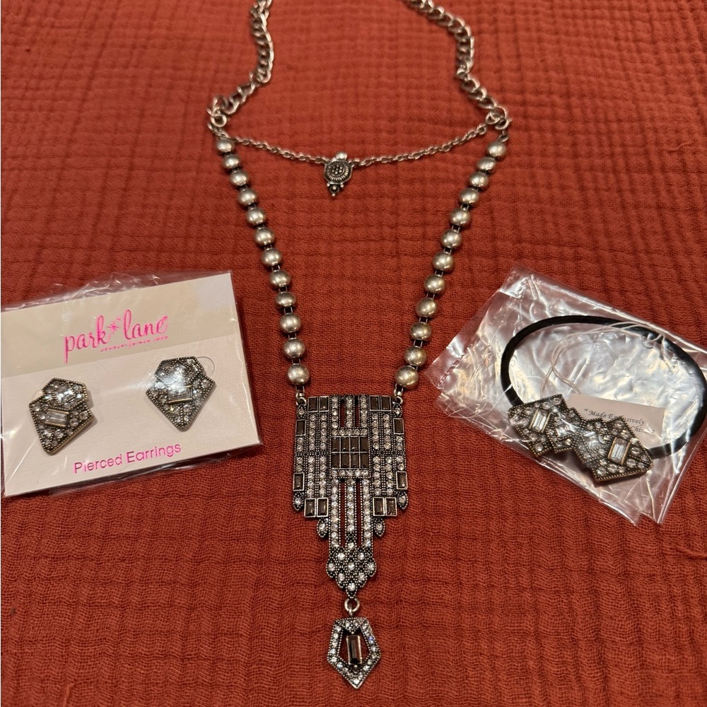 NEW Park Lane Silver Geometric Necklace Set